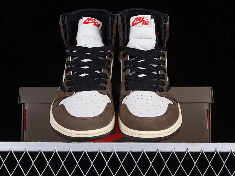 All Categories Air Jordan Jordan Series Basketball Shoes Air Jordan 1 High OG Version Travis Scott x Air Jordan 1 High OG AJ1 Reverse Hook Limited Edition CD4487-100